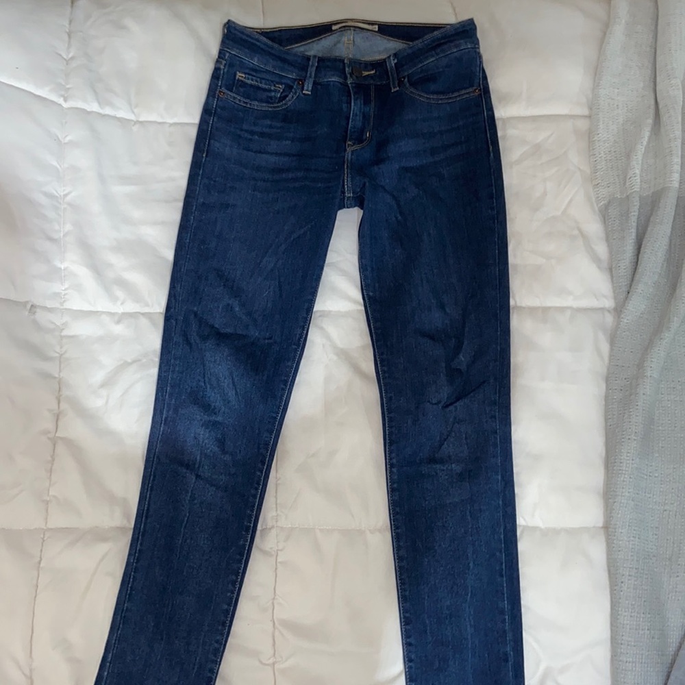 711 Levi’s Jeans